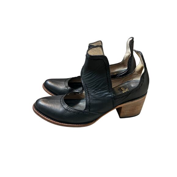 Freebird by Steven Shoes - Freebird By Steven Blade Black Leather Open Ankle Booties Size 9 DISCONTINUED